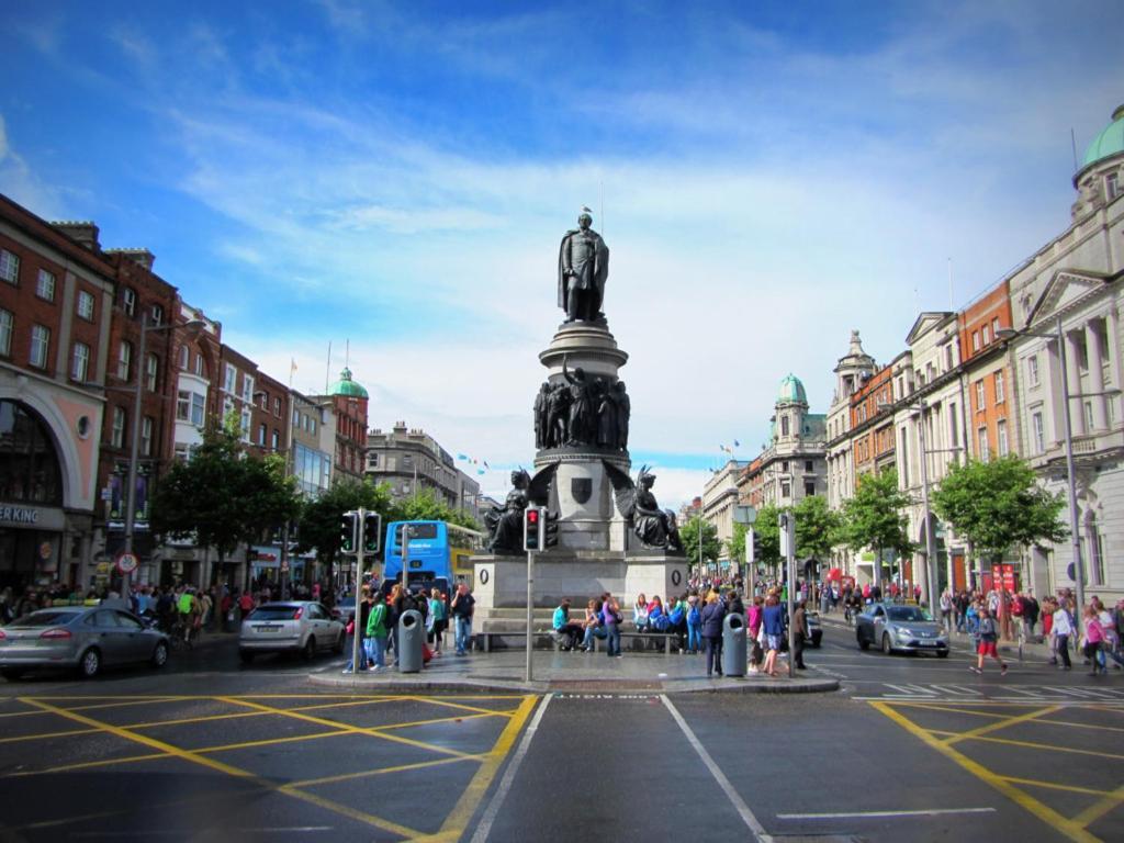 Travelodge Plus Dublin City Centre Exterior photo